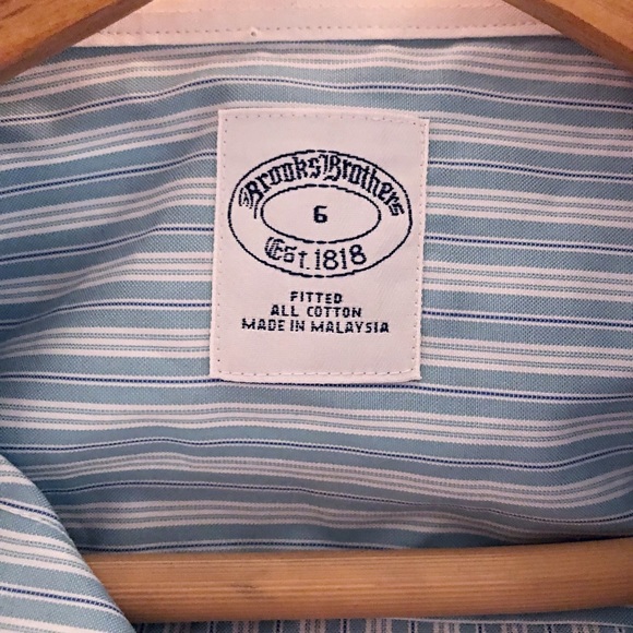 NWOT Brooks Brothers 3/4 V-neck Collared shirt. 6 - Picture 5 of 5
